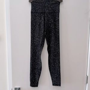 LULULEMON SIZE 4 leggings soft like new